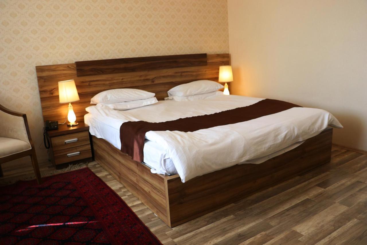 Resort & Hotel Intercontinental Кабул Екстериор снимка